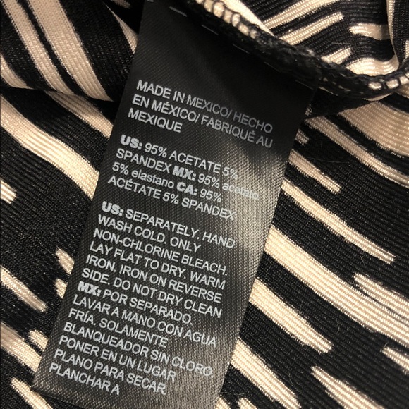 Chico’s Traveler Black and White Women's open front jacket - Picture 7 of 7